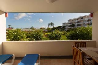 Grand Getaway Royal Retreats at Maho Beach Studio - 4