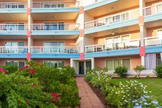 Grand Getaway Royal Retreats at Maho Beach Studio - Lowlands - 1