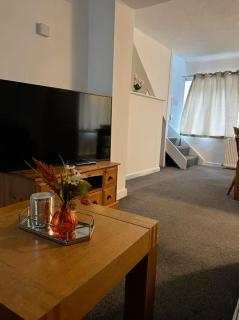 Bright & Spacious 3BR Townhouse by Suitely - Colchester - 0