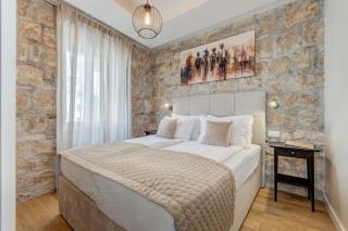 InMotion Luxury Rooms - 2