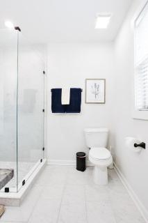 Elmwood Park Retreat Renovated 3 Bed 2 Bath DT - 8