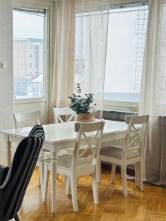 Granne med Kiruna Kyrka finns möblerat boende på 5 rum och kök - Kiruna - 3