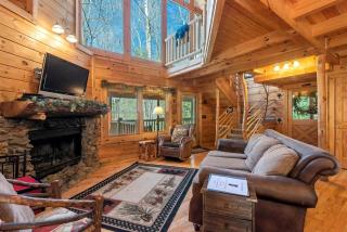 Gorgeous Cabin with Fireplace and Hot-tub in Sevierville, Tennessee - 8