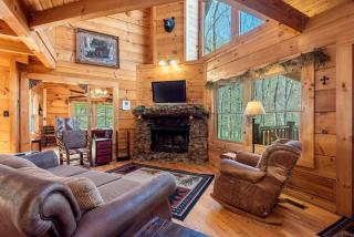 Gorgeous Cabin with Fireplace and Hot-tub in Sevierville, Tennessee - 6