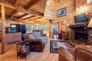 Gorgeous Cabin with Fireplace and Hot-tub in Sevierville, Tennessee - 2