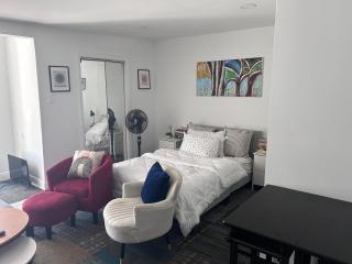 Cozy studio apt 10 min from everywhere in city - New Orleans - 3