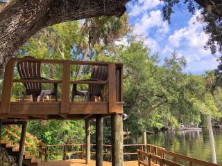 Withlacoochee River, big beautiful wood deck and dock - Inglis - 8