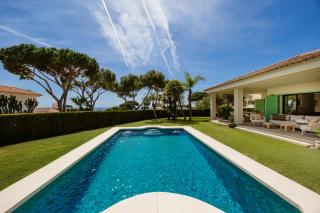 Mediterranean villa, on one floor, with private heated pool, large garden and terrace and close to the sea, in La Cala de Mijas - La Cala de Mijas - 5