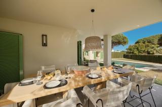 Mediterranean villa, on one floor, with private heated pool, large garden and terrace and close to the sea, in La Cala de Mijas - La Cala de Mijas - 2