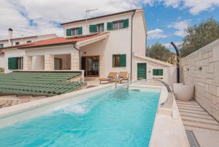 Villa V4 - Vodice - 0