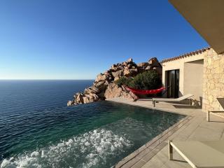 Luxury villa with stunning sea view, infinity pool - Costa Paradiso - 7