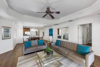 Centre Court Cay - 1