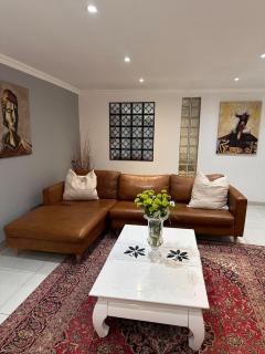 Entertainers delight near the beach & wine routes - Cidade Do Cabo - 3