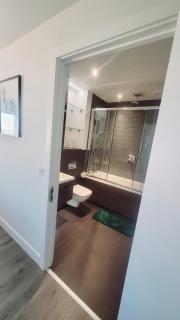 Cozy 1BR Skyline City Centre Haven - Birmingham - 3
