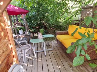 Very comfortable, fully equiped two bed appartement in private chalet entire floor Near La Clusaz, Grand Bornand, Annecy and lake and private terrace Bbq - Charvonnex - 1