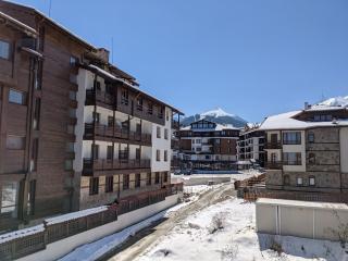 Spacious modern 1BR apartment near the gondola - Bansko - 2