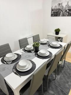 Stylish 1-BR Apartment - Perfect for 4 - Birmingham - 5