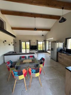 Charmante maison avec piscine et grand jardin - LʼIsle-sur-la-Sorgue - 3