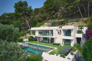 Cannes - Modern villa with 180° sea view - Vallauris - 0