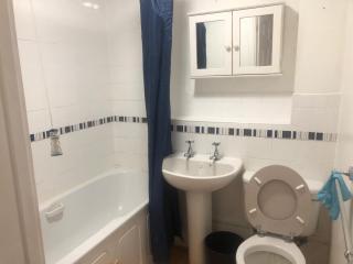 Cosy 1 bed flat in Colliers Wood - Mitcham - 3