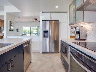 Lenas Hideaway by ACME House Company - Palm Springs - 3