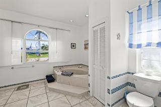 Villa Bella Vista, canal junction, Gulf access - 4