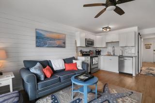 Fin's Watch - Tybee Island - 4
