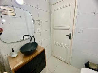 Pé na areia em Pitangueira, Guaruja - Guarujá - 7