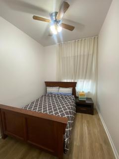 A Spacious and Well-Equipped Home - Chicago - 6