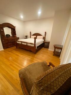A Spacious and Well-Equipped Home - Chicago - 5