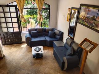 Hermosa Casa de Conjunto para Vacacionar! - 6