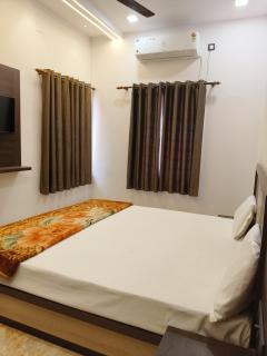 Sri Rameshwar Paradise - Rāmnagar - 4