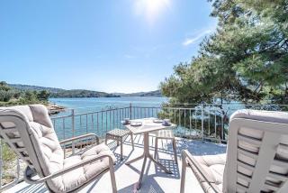 Seaside Holiday Home Ema - 2