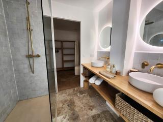 Villa Paisible, Jacuzzi, 25' Disneyland - - 3