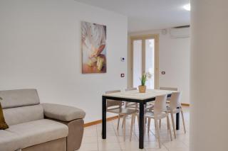 Centro Cormons - 3 Camere Letto & Balcone Privato - Cormòns - 2