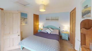 Hayle Saffron Cottage 2 Bedrooms - 6