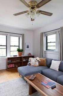 East Side Vintage 2BR Apt B6 - Milwaukee - 9