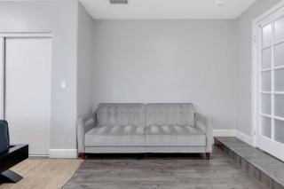 5 Units allows 26 guests plus Heated Pool Option and Spa - San Diego - 7
