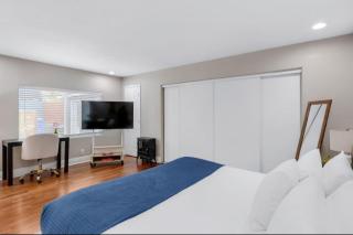 Studio 3 Min to Downtown Beaches Freeways Airport - San Diego - 9