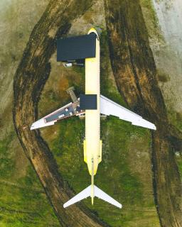 Pilot Lodge - Epic Alaskan Airplane Home DC-9 - 9