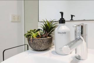 Gorgeous Loft in Heritage Bldg - 6