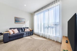 Surfcoast Stunner Brand New Townhouse - 8