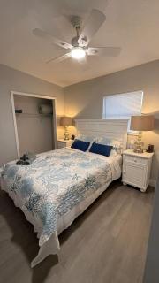 Sleeps 8 1k 2Q 1T w pool hockey ping-pong - Cocoa Beach - 4
