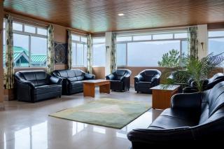 Sparrow Juniper Tree 2 min walk To Mg Marg - 0