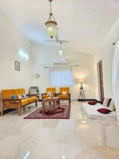 Goan Villa,2BHK, 4Balconies, Beachside,BBQ, Wi-Fi,Work, Group - 7