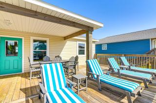 1 Block to Surfside Beach Home with Gulf Views! - Surfside Beach - 0