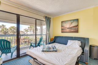 Stroll to Shore Gem with Pool Access in Galveston - Galveston - 6