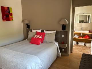 La Maison des Belles Filles - 2