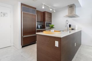 Luxury Miami Condo with Breathtaking City & Bay Views - 1