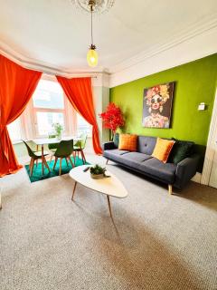 Best Offer Spacious and Chic 2 Bed Apartment - Plymouth - 6